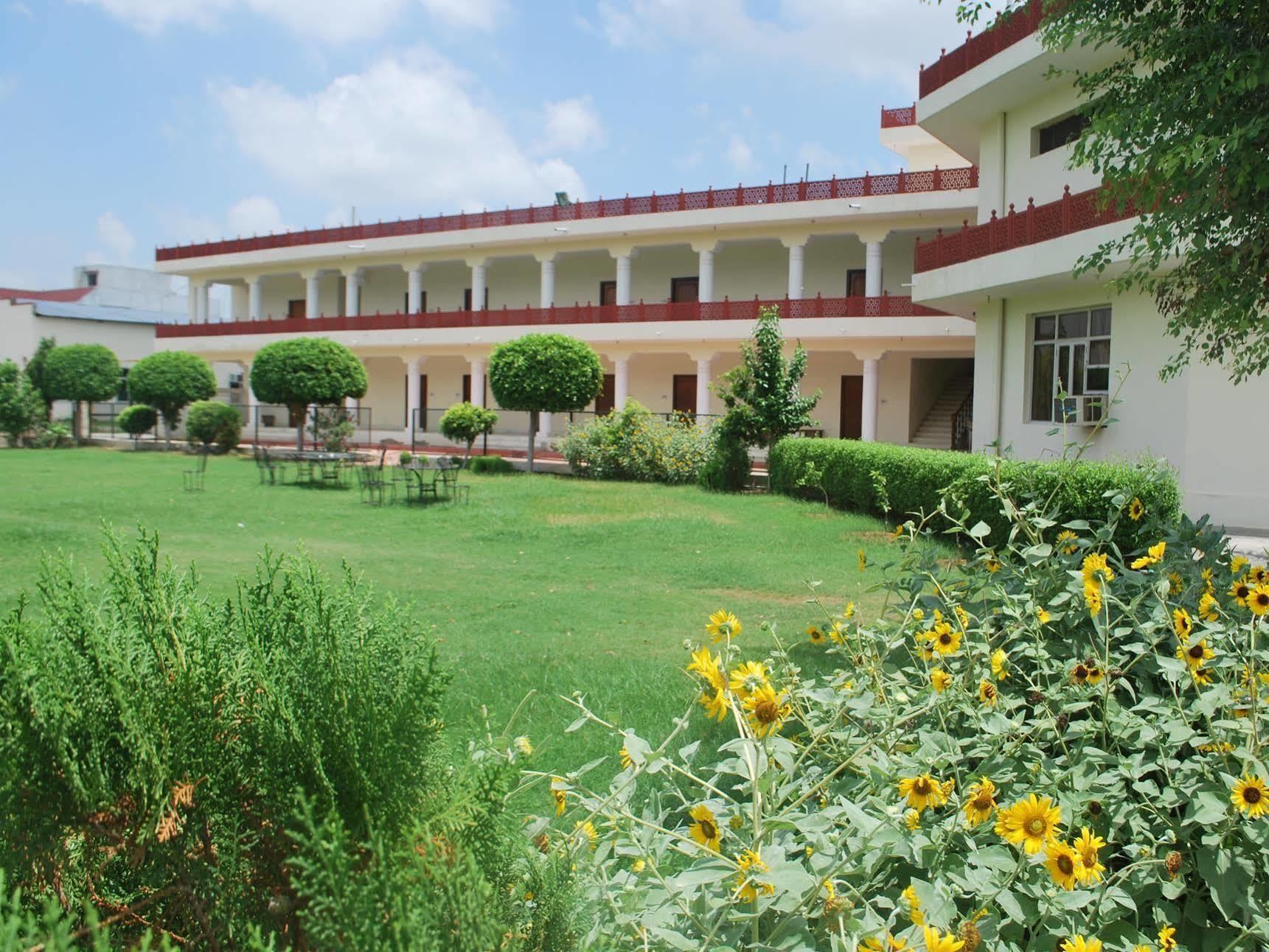 Regenta Resort Shyam Bharatpur Kültér fotó